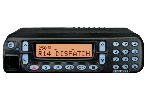 TK-8189E  Yüksek Tanımlı Ön Panel Tuş Takımı ile UHF FM Mobil Radyo
